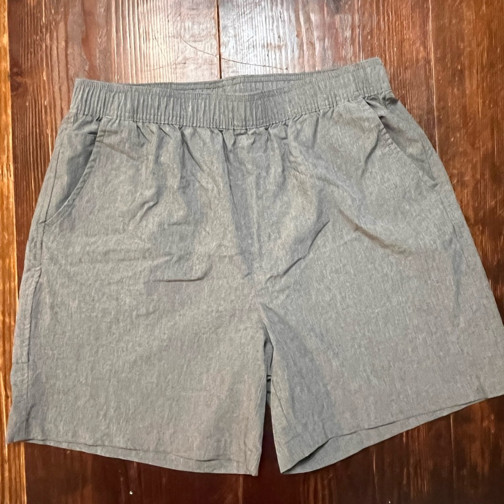 World Wide Sportsman Men’s Gray Shorts